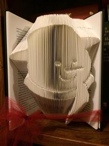 Book Folding Pattern for a Snowman