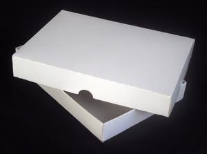 1 inch deep box for 6.5 x 4.5 card, no glue required