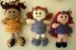 Amigurimi Dolls,Zarina, Zita and Zelda with Dresses and Shoes to Crochet