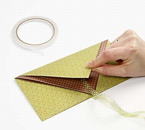 A folded envelope card