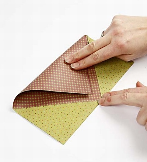 A folded envelope card