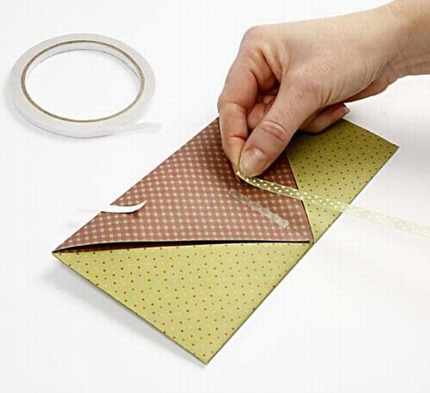 A folded envelope card