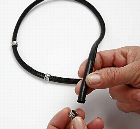 A Trendy Bracelet made from Leather with a Magnetic Clasp