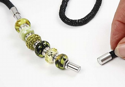 A Necklace with Interchangeable Beads