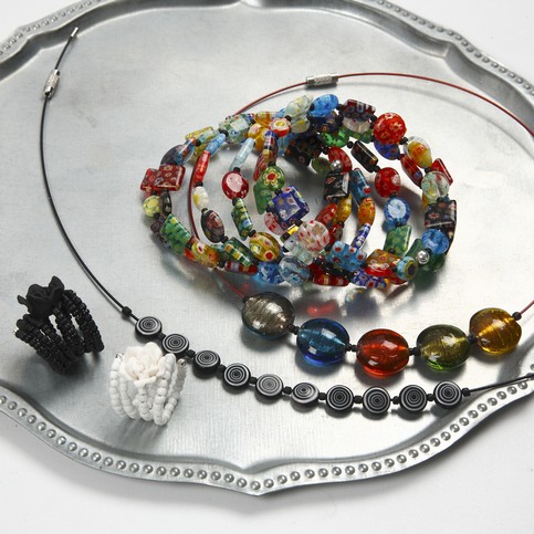 Jewellery with Memory Wire