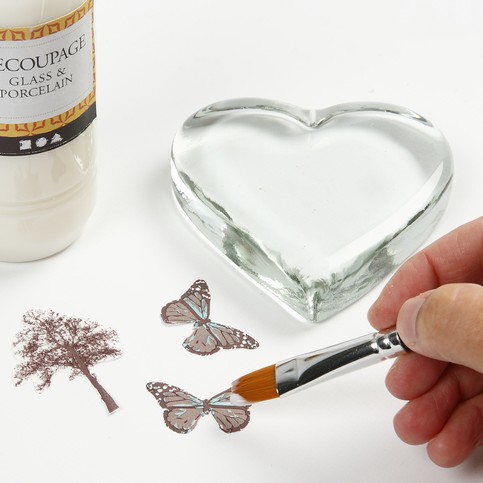 A Glass Heart with Decoupage - 163485