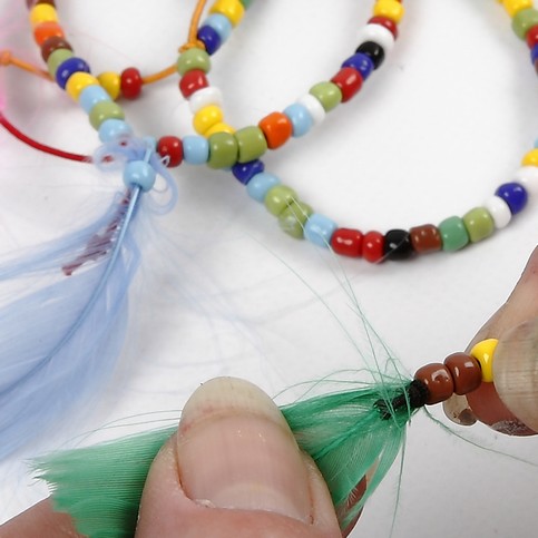 Native Indian Jewellery with Rocaille Seed Beads and Feathers