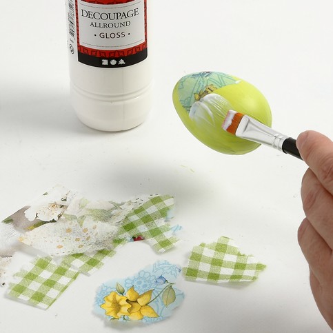 Plastic Eggs with Napkin Decoupage