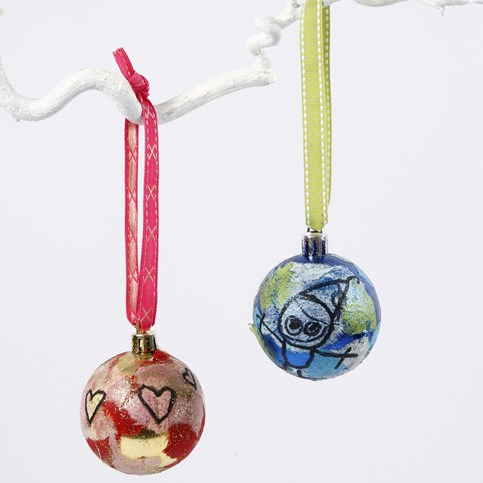 Christmas Baubles with Straw Silk Paper and Glitter