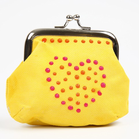 A Purse decorated with Dots made with a 3D Liner