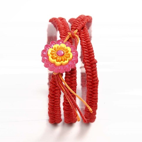 A Braided Bracelet using Cotton Cords