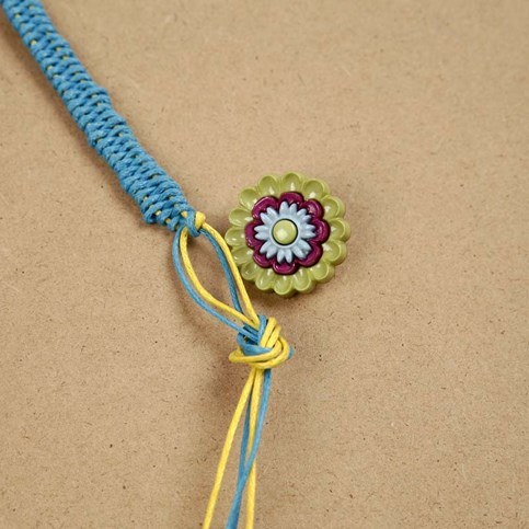 A Braided Bracelet using Cotton Cords