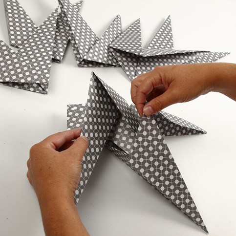 A Seven-Pointed Star made from Square Pieces of Paper