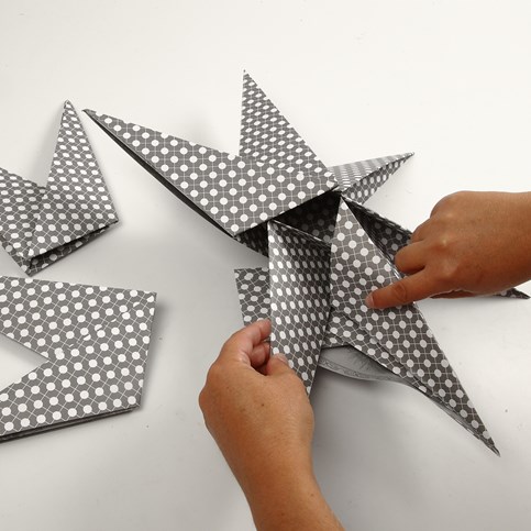 A Seven-Pointed Star made from Square Pieces of Paper