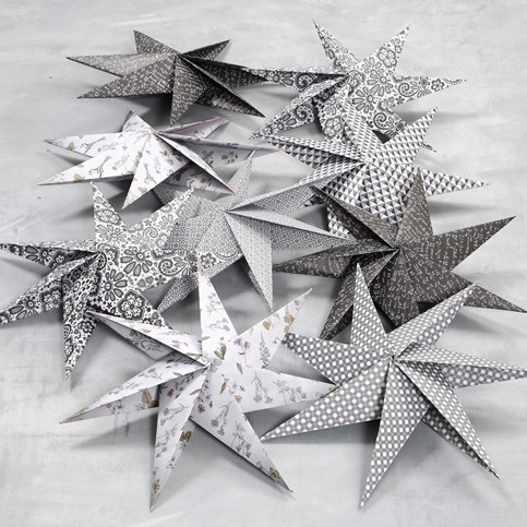 A Seven-Pointed Star made from Square Pieces of Paper