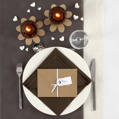 Table Decorations in brown Colors