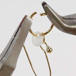 Gold-plated Jewellery with Glass Drop Beads