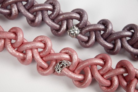 Chain knots