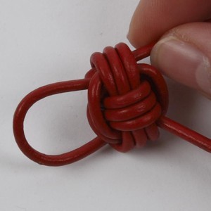 Chain with monkey's fist knots