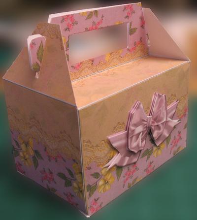 Gable top fold-flat gift boxes Image-5